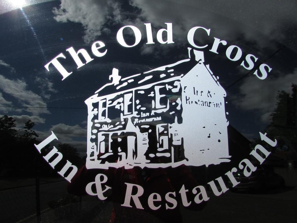 The Old Cross Inn Blairgowrie and Rattray Exterior photo